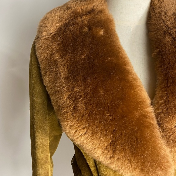 VINTAGE Genuine Suede Penny Lane Faux Fur Trim Belted Trench Coat Brown Small - Picture 3 of 12